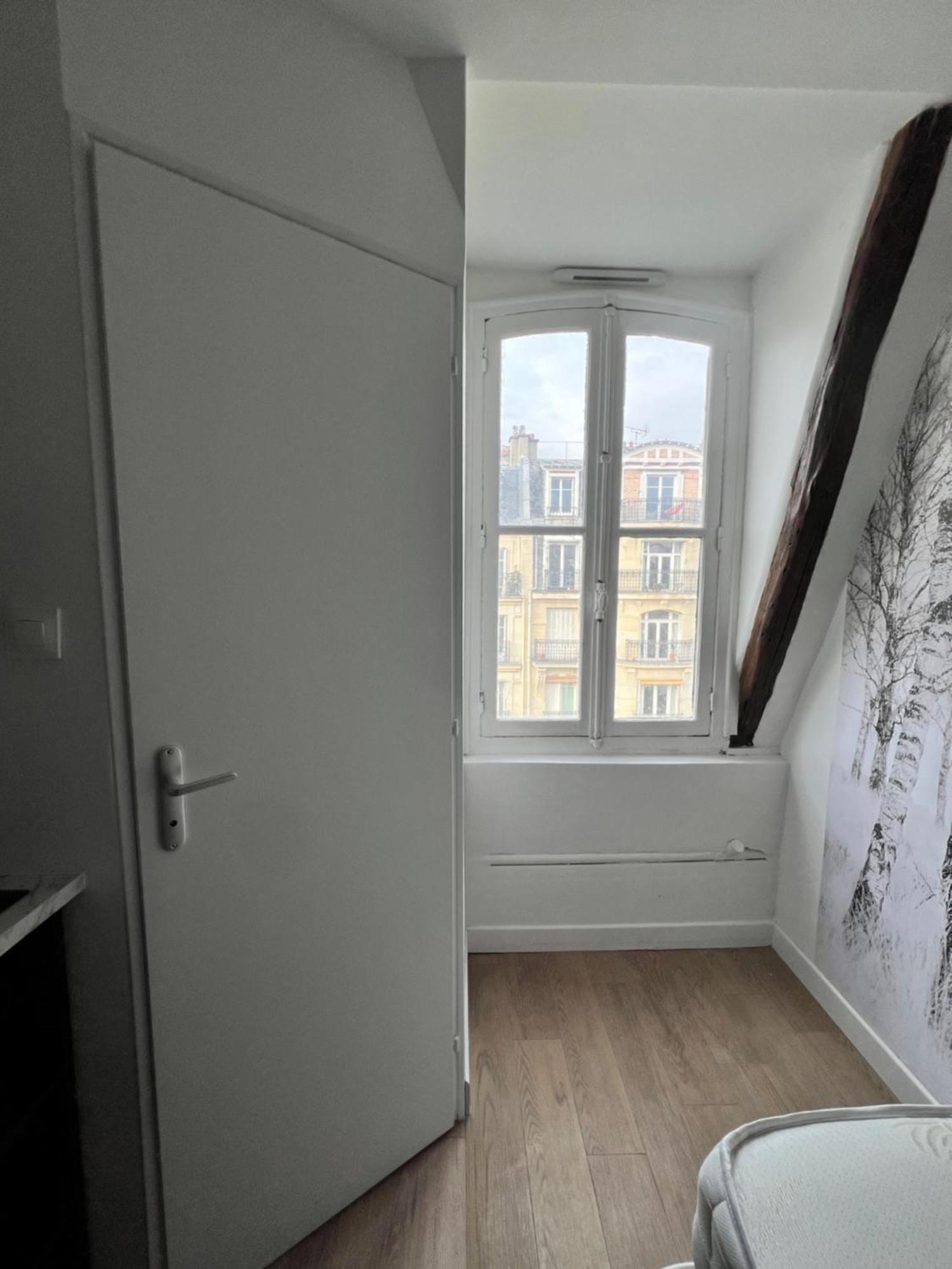 פריז Batignolles, Montmartre Chambre 12M2 , Metro 13 Et 14 מראה חיצוני תמונה