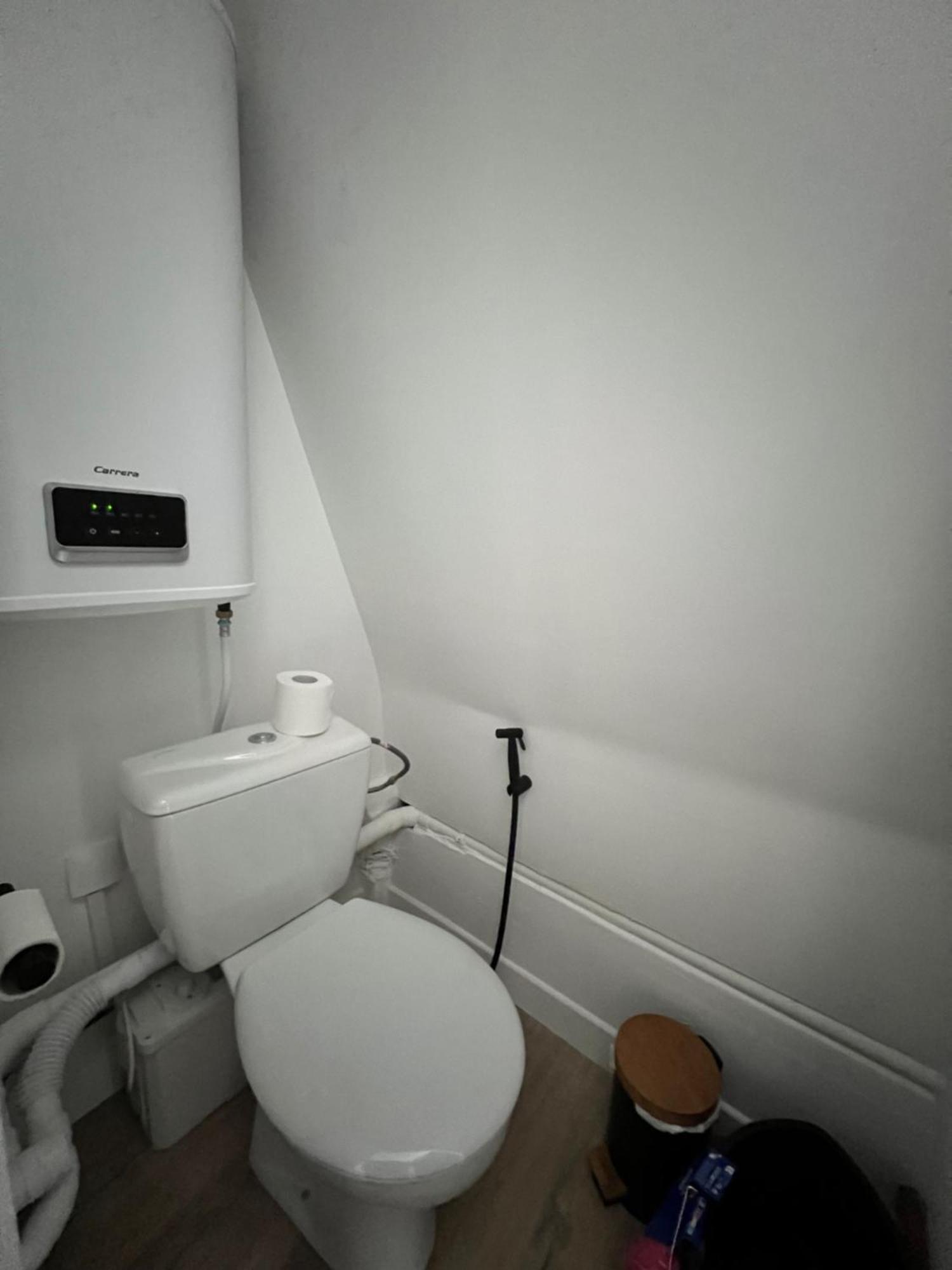 פריז Batignolles, Montmartre Chambre 12M2 , Metro 13 Et 14 מראה חיצוני תמונה