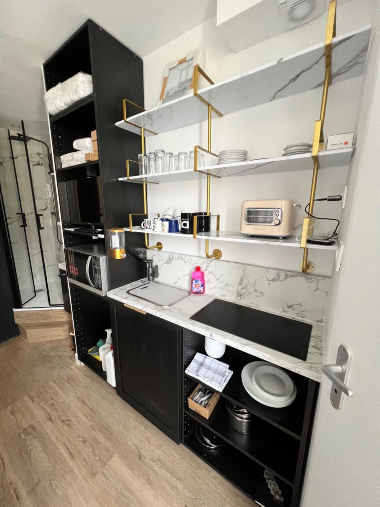 פריז Batignolles, Montmartre Chambre 12M2 , Metro 13 Et 14 מראה חיצוני תמונה